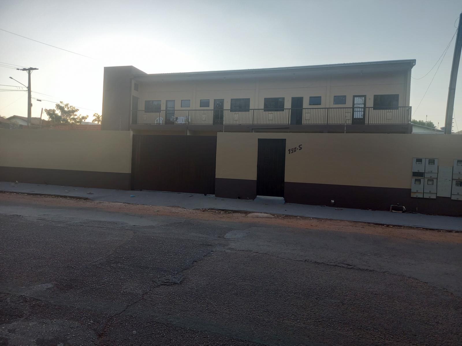 3 PEÇAS NO CENTRO
